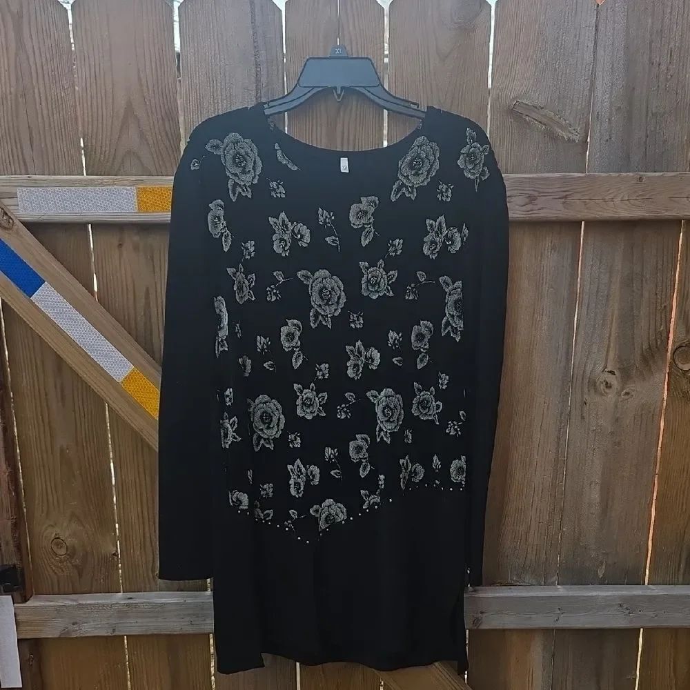 Floral Black Long Sleeve Top